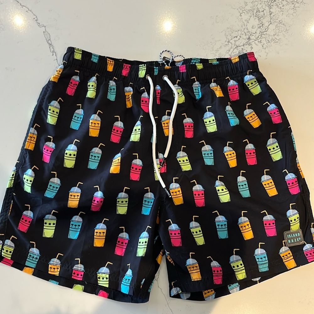 Island Haze - Men’s Swim Trunks, Size L, NWT